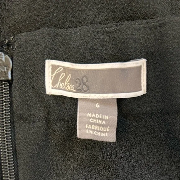 Chelsea28 Black Bell Lace Sleeve Dress Size 6 - Picture 13 of 14